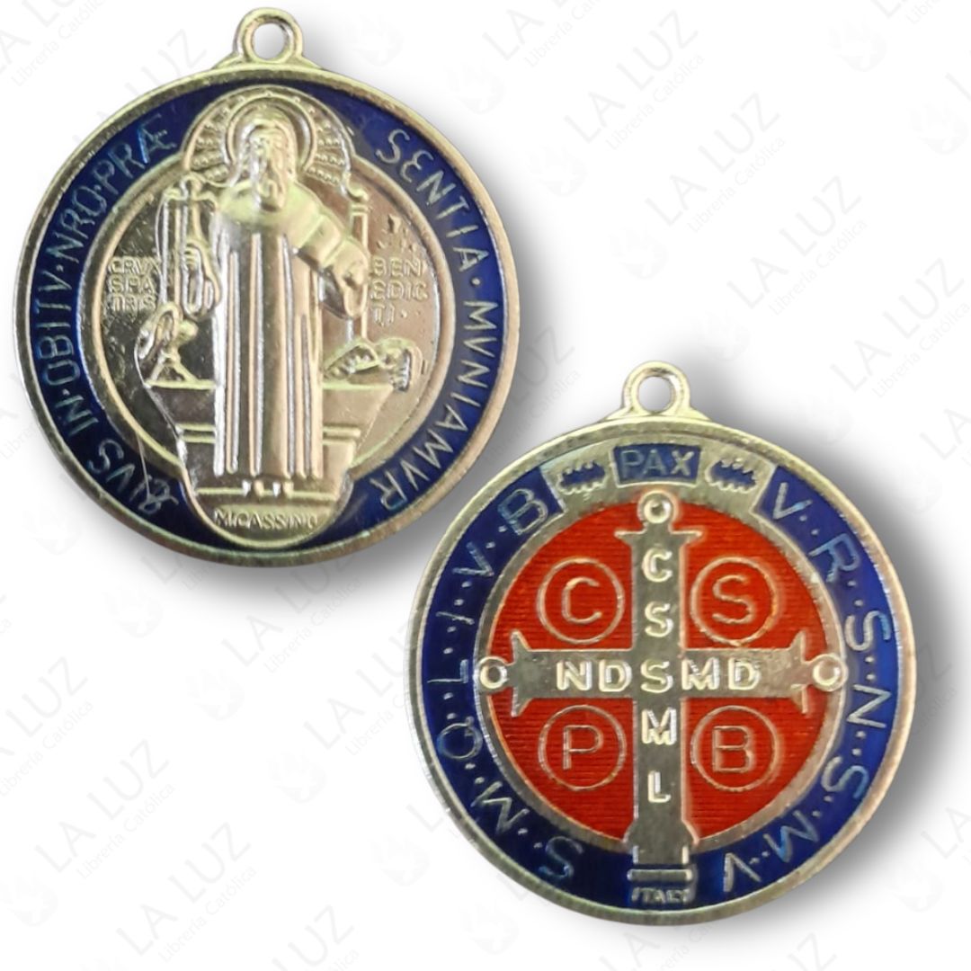 medalla-de-san-benito-chico-metal-plateado-redondo-azul-rojo-ambos-lados